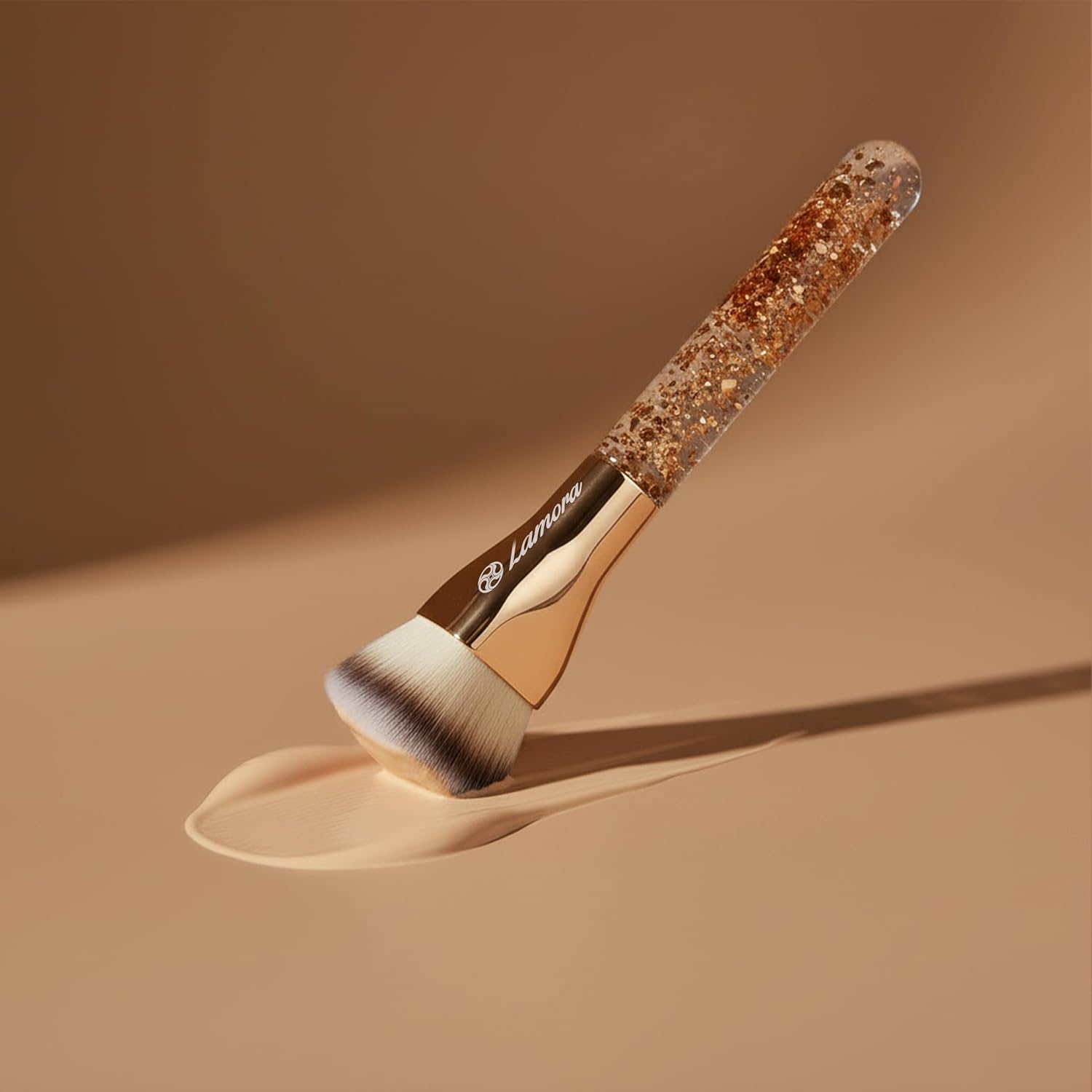 Foundation Brush Heart Gold - Lamora Beauty