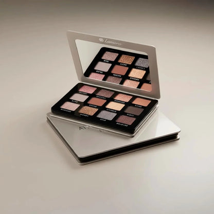 Eyeshadow Palette Attraction - Lamora Beauty